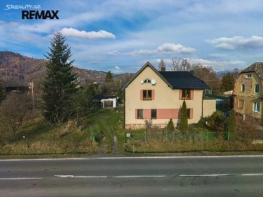 Prodej rodinného domu 145 m², pozemek 2337 m²