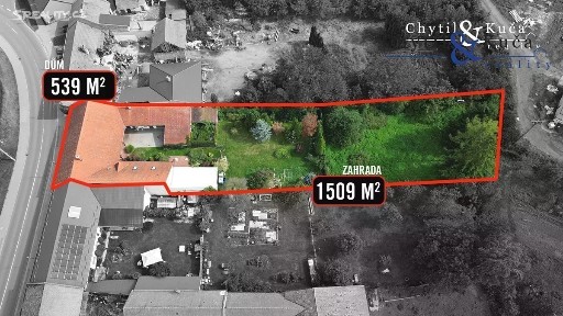 Prodej rodinného domu 347 m², pozemek 2048 m²
