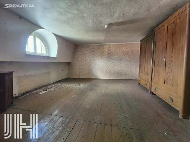 Prodej rodinného domu 240 m², pozemek 390 m²