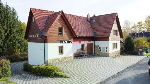 Prodej vily 750 m², pozemek 1414 m² Kalvodova, Jeseník