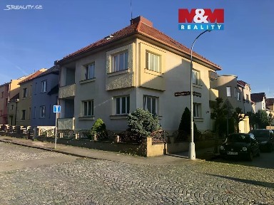 Prodej rodinného domu 294 m², pozemek 285 m²