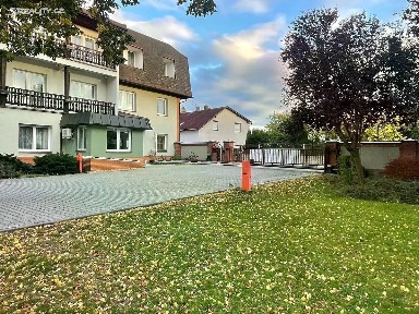 9. května, Dobrovice