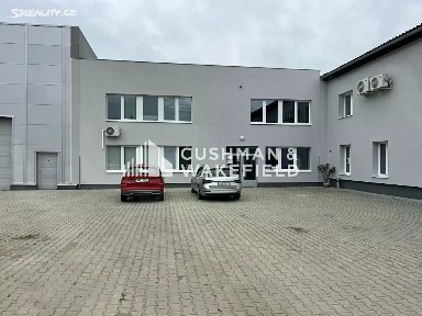 Prodej výrobní haly, prostoru 2800 m²