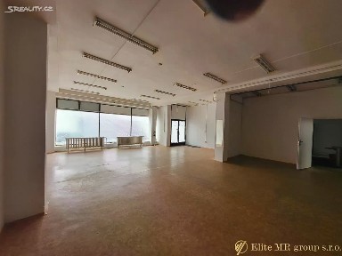 Prodej obchodního prostoru 700 m²