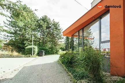 Prodej obchodního prostoru 435 m²