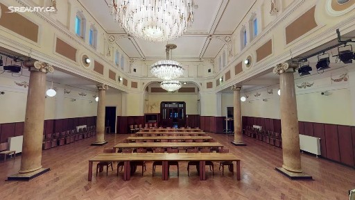 Prodej kanceláře 2054 m²