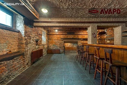 Prodej obchodního prostoru 166 m²