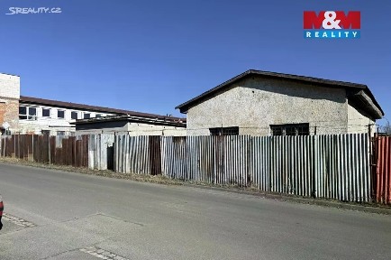 Prodej skladového prostoru 142 m² Bruntál