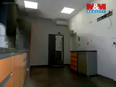 Prodej obchodního prostoru 17 m²
