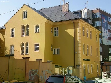 Pronájem kanceláře 90 m²