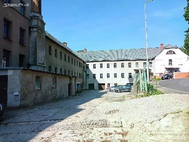 Pronájem skladového prostoru 700 m²