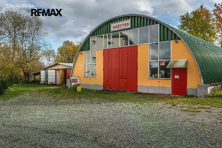 Prodej obchodního prostoru 942 m² Nádražní, Zákupy