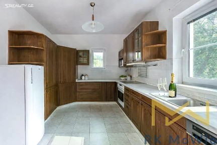 Pronájem rodinného domu 295 m², pozemek 1018 m² K vinicím, Praha - Nebušice