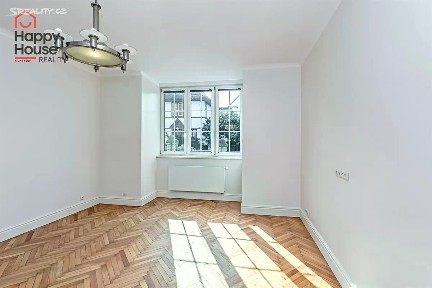 Pronájem rodinného domu 222 m², pozemek 387 m² Lomená, Praha - Střešovice