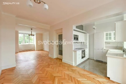 Pronájem rodinného domu 222 m², pozemek 387 m² Lomená, Praha - Střešovice