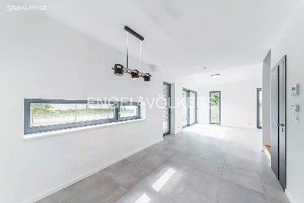 Pronájem rodinného domu 226 m², pozemek 302 m² Na Hutmance, Praha - Jinonice