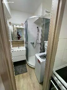 Pronájem bytu 1+kk 36 m² Mokrá II, Zlín - Mladcová