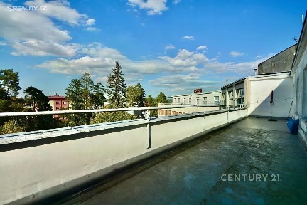 Pronájem bytu pokoje 21 m² tř. Spojenců, Otrokovice