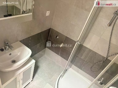 Pronájem bytu 2+1 53 m² Bří. Mrštíků, Břeclav