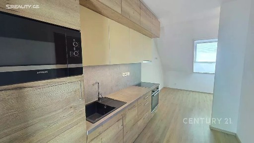 Pronájem bytu 1+kk 21 m² Šatovská, Znojmo - Oblekovice