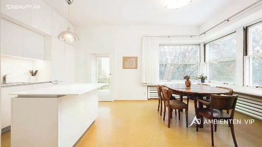 Prodej bytu 6 pokojů a více 171 m² Vinařská, Brno - Pisárky
