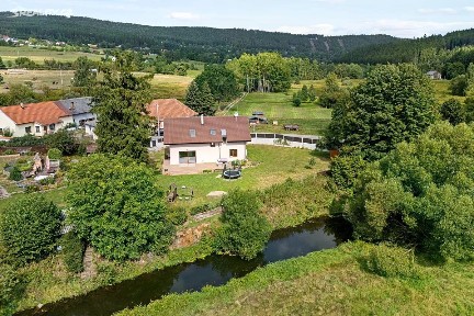 Prodej rodinného domu 178 m², pozemek 1203 m² Bratkovice