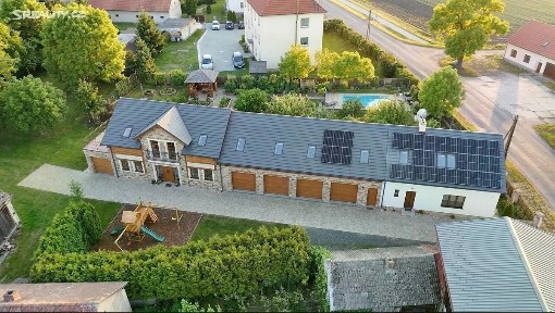 Prodej rodinného domu 600 m², pozemek 4000 m²