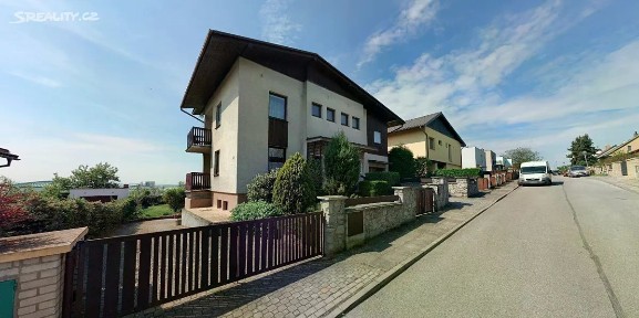 Sadová, Dobrovice