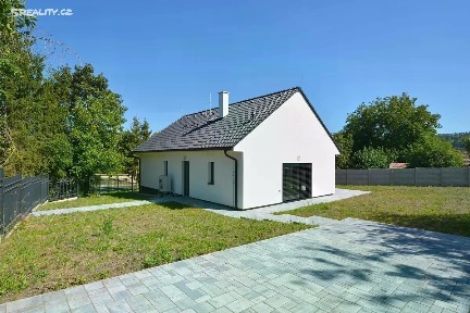 Prodej rodinného domu 92 m², pozemek 841 m²