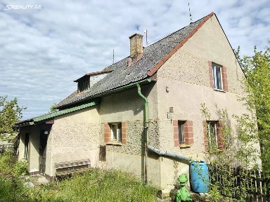 Prodej rodinného domu 220 m², pozemek 1940 m²
