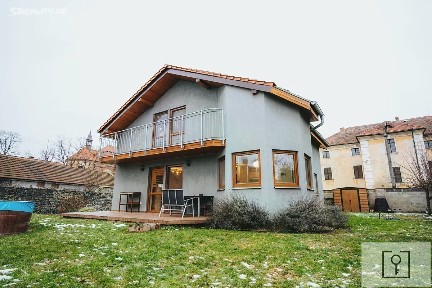 Prodej rodinného domu 184 m², pozemek 747 m²