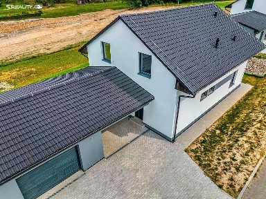 Prodej rodinného domu 248 m², pozemek 1000 m²