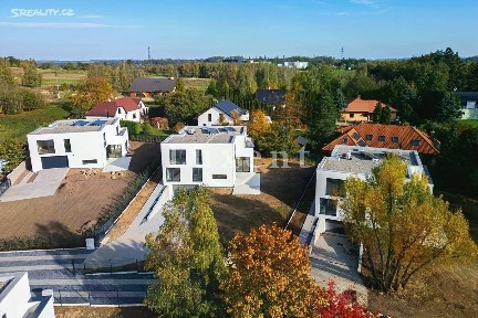 Prodej rodinného domu 350 m², pozemek 1069 m²
