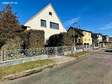 Zahradní, Divišov