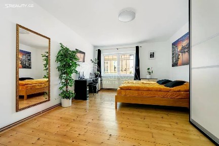 Prodej rodinného domu 217 m², pozemek 421 m²