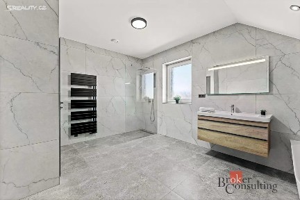 Prodej rodinného domu 158 m², pozemek 679 m² Souběžná, Choťánky