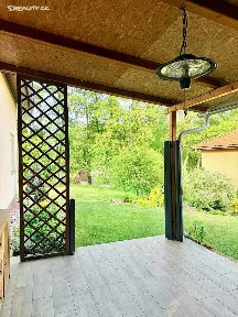 Zlatá, Praha-východ