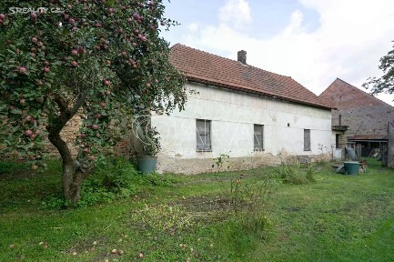Prodej rodinného domu 200 m², pozemek 1769 m²