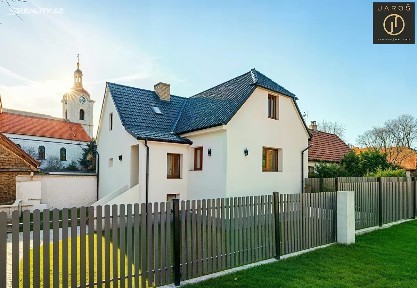 Prodej rodinného domu 140 m², pozemek 137 m²