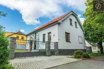 Prodej rodinného domu 209 m², pozemek 630 m²