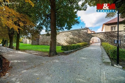 Prodej obchodního prostoru 476 m² Komenského, Polička - Polička-Město