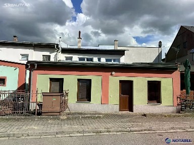 Prodej obchodního prostoru 80 m²