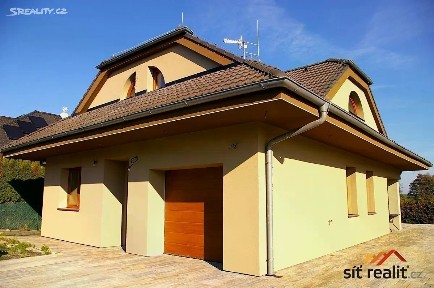 Prodej rodinného domu 165 m², pozemek 1088 m²
