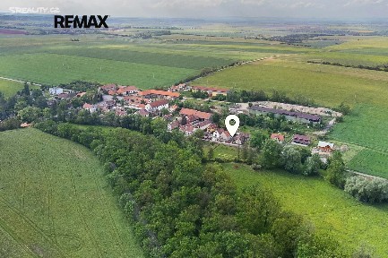 Prodej rodinného domu 201 m², pozemek 856 m² Číčovice