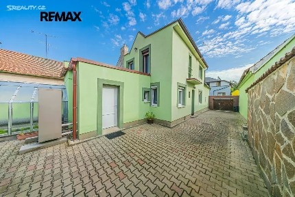 Prodej rodinného domu 161 m², pozemek 370 m²
