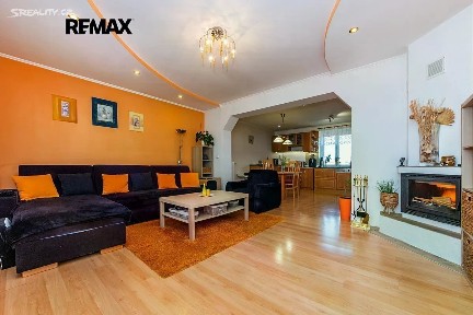 Prodej rodinného domu 309 m², pozemek 854 m²