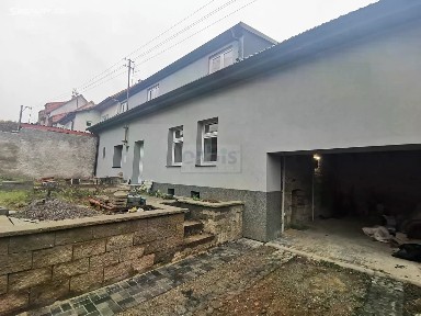 Prostřední, Lišany