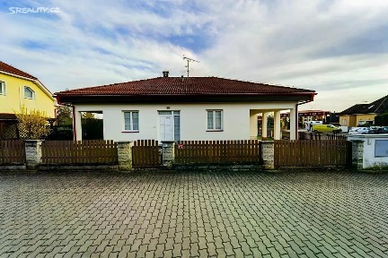 Prodej rodinného domu 126 m², pozemek 588 m²
