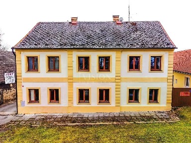 nám. 9. května, Ondřejov
