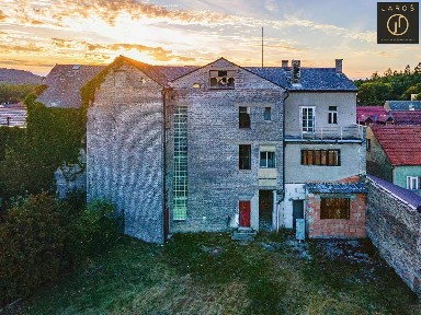 Malé Kyšice, Kladno, Hlavní